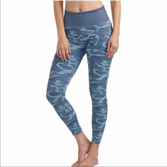 Splendid Ladies' Camo Legging LARGE lounge athletic comfort stretchy Athleisure - Picture 3 of 6